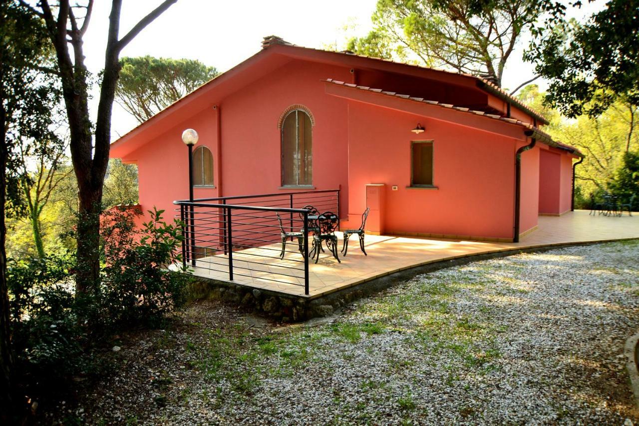 Agriturismo Poggio Al Pino Montelupo Fiorentino Exterior photo